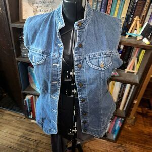 Lee Riveted distressed minimalist classic denim vest